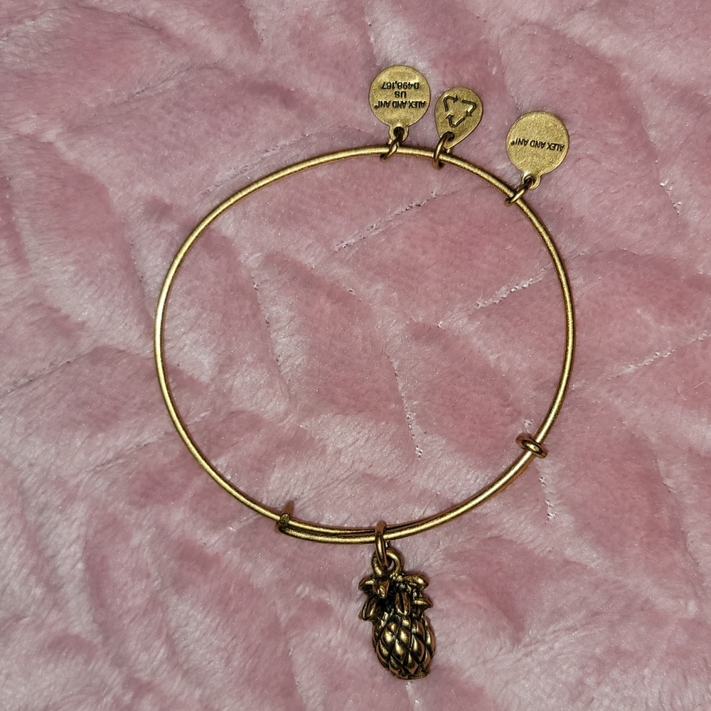Pineapple gold bracelet bangle